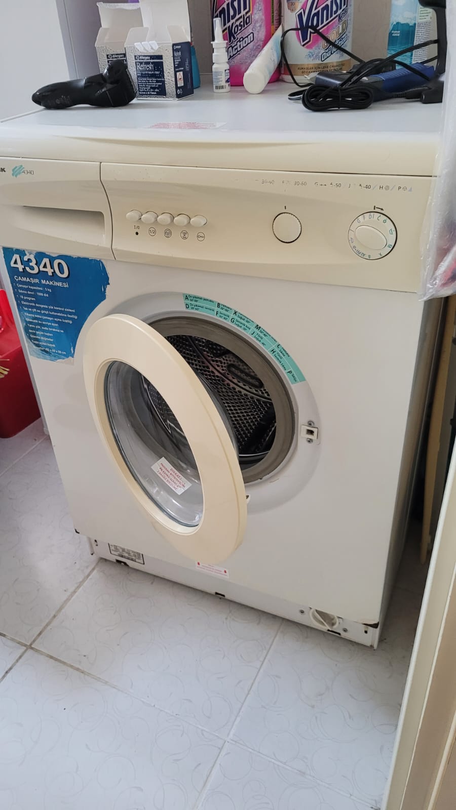 defolu çamaşır makinesi teşhir