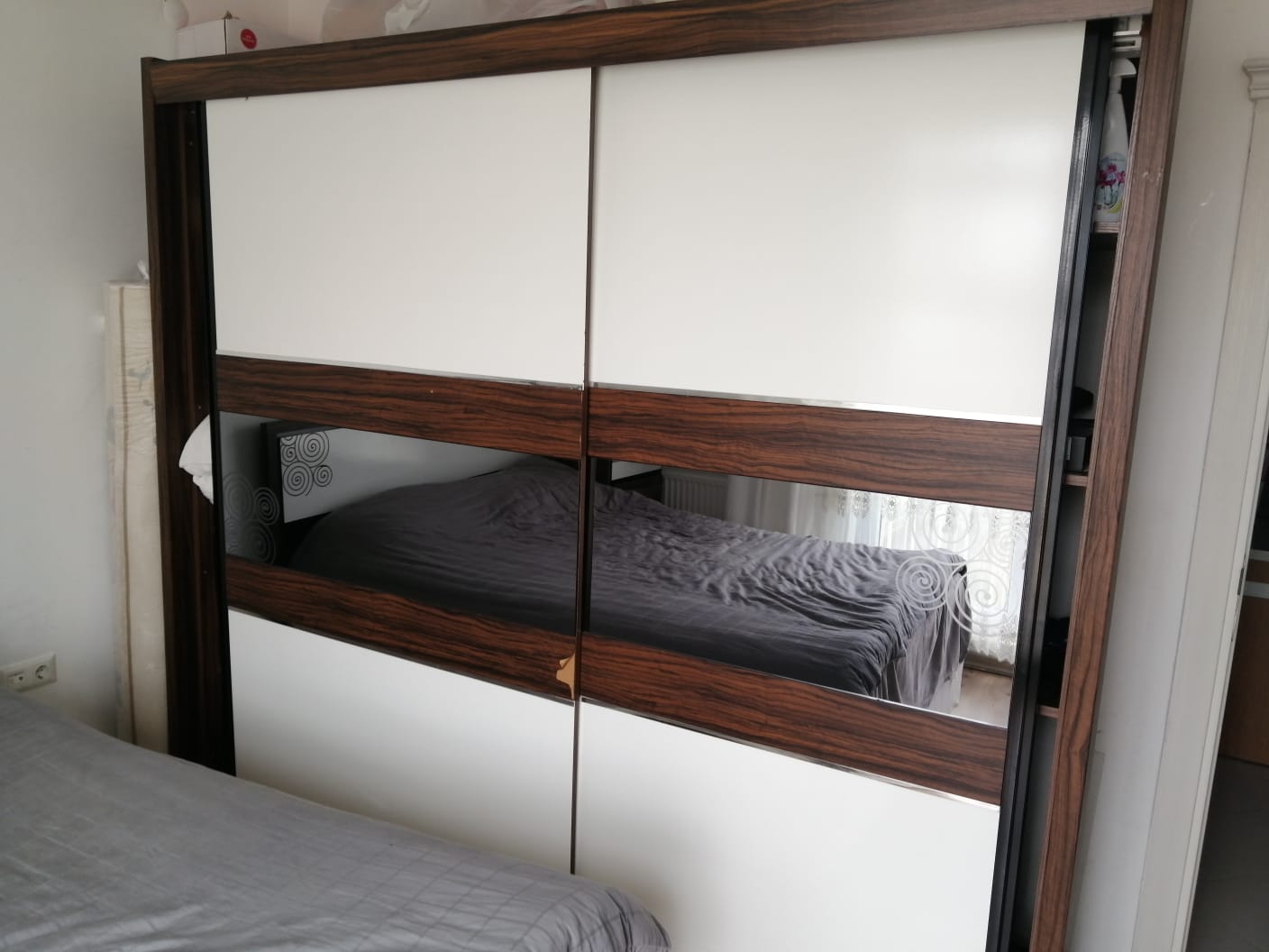 spot istikbal yatak odası dolabı