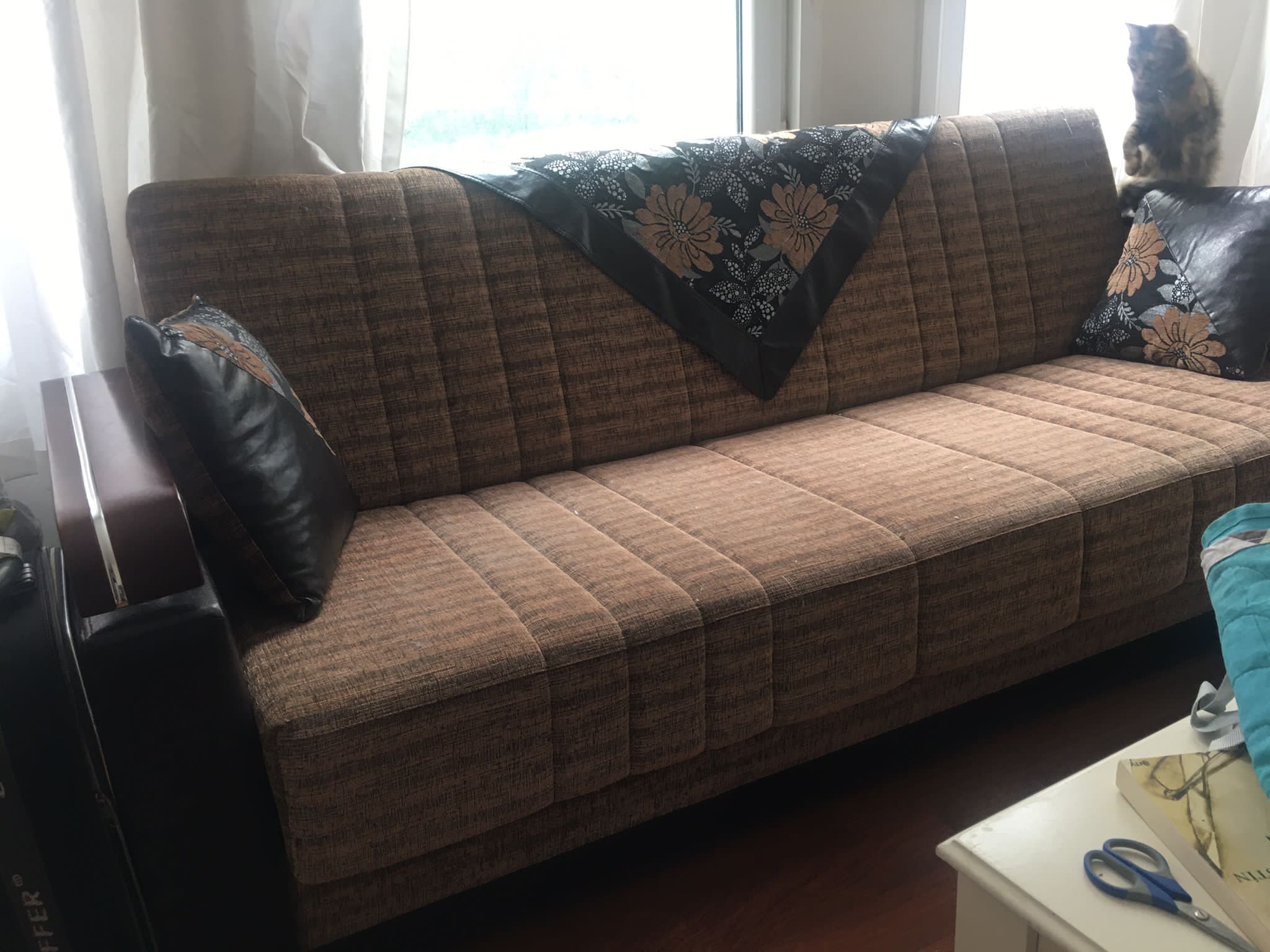 spot kahverengi kanepe çekyat