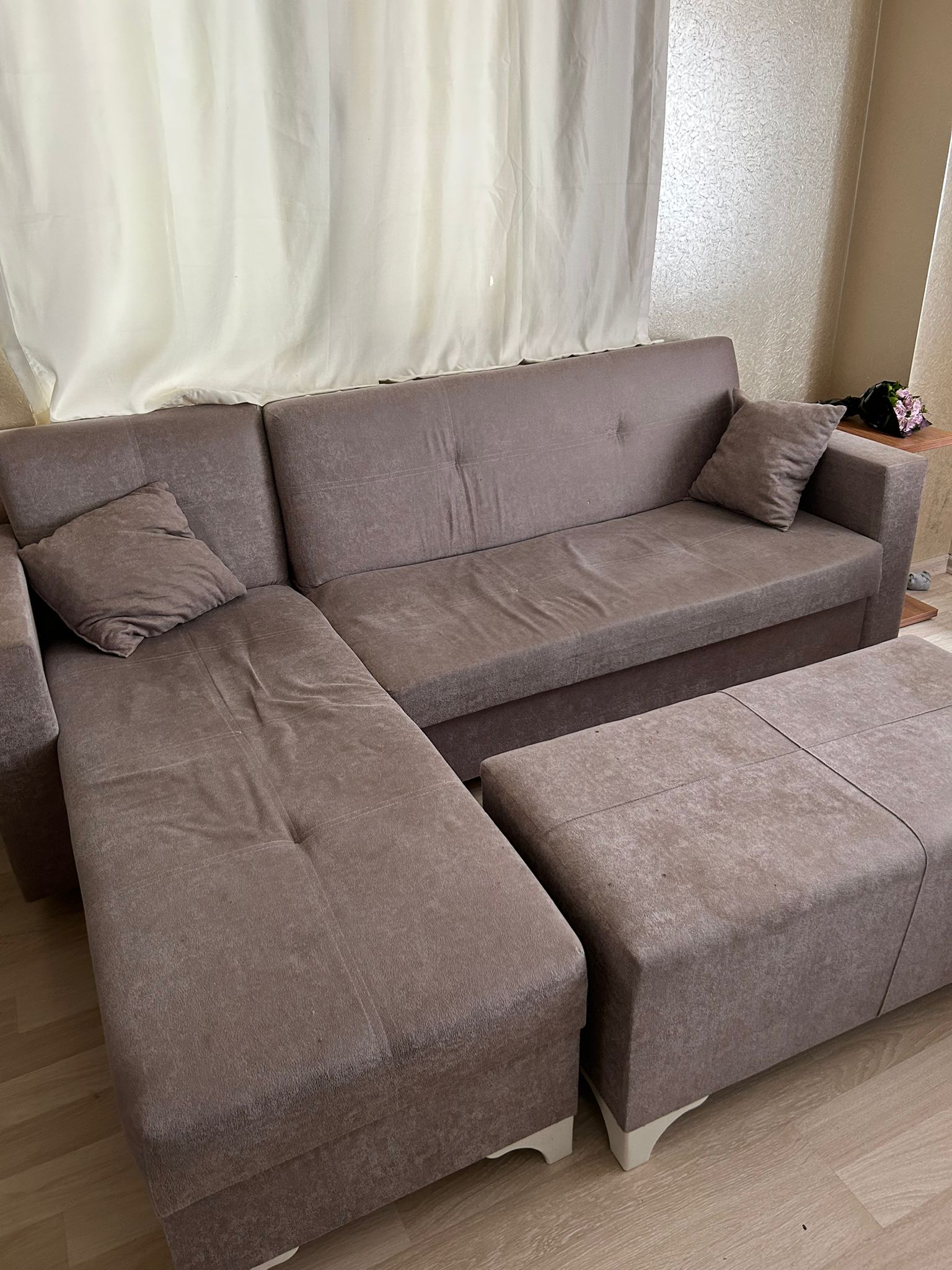 yatak olan köşe koltuk